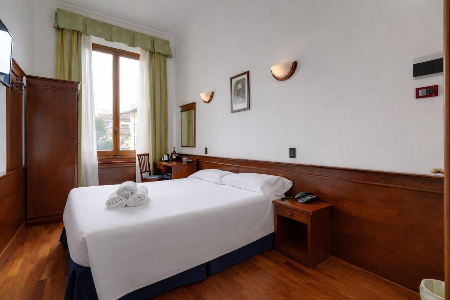 Standard Double or Twin Room,1756502116:JPEG