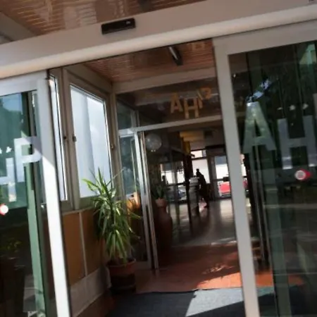 Auto Park Hotel-2