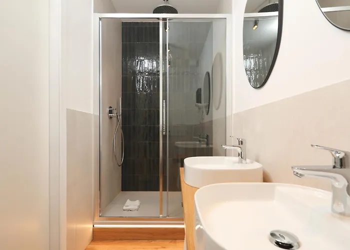 N7 Rooms